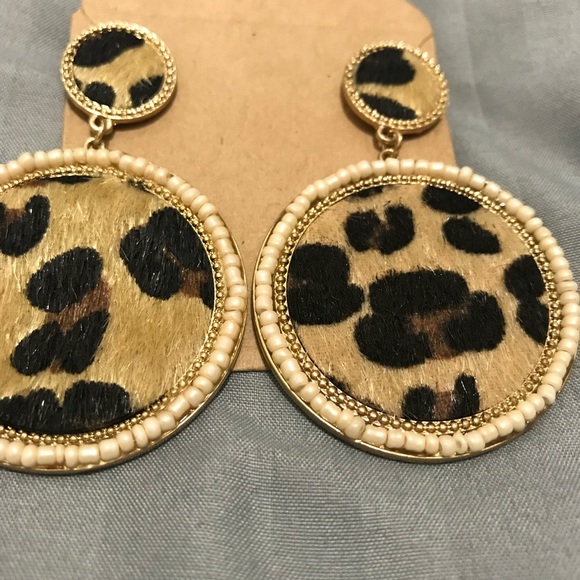 5️⃣⭐️ Cheetah print drop earrings ♠️ - Picture 4 of 7